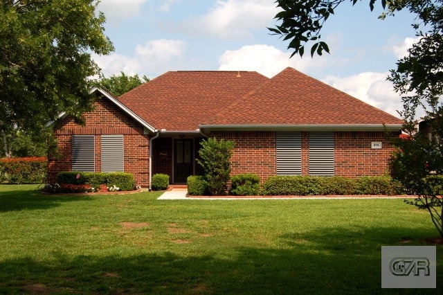 315 315 Bayou End Cir, Alvin, TX 77511 - photo 1