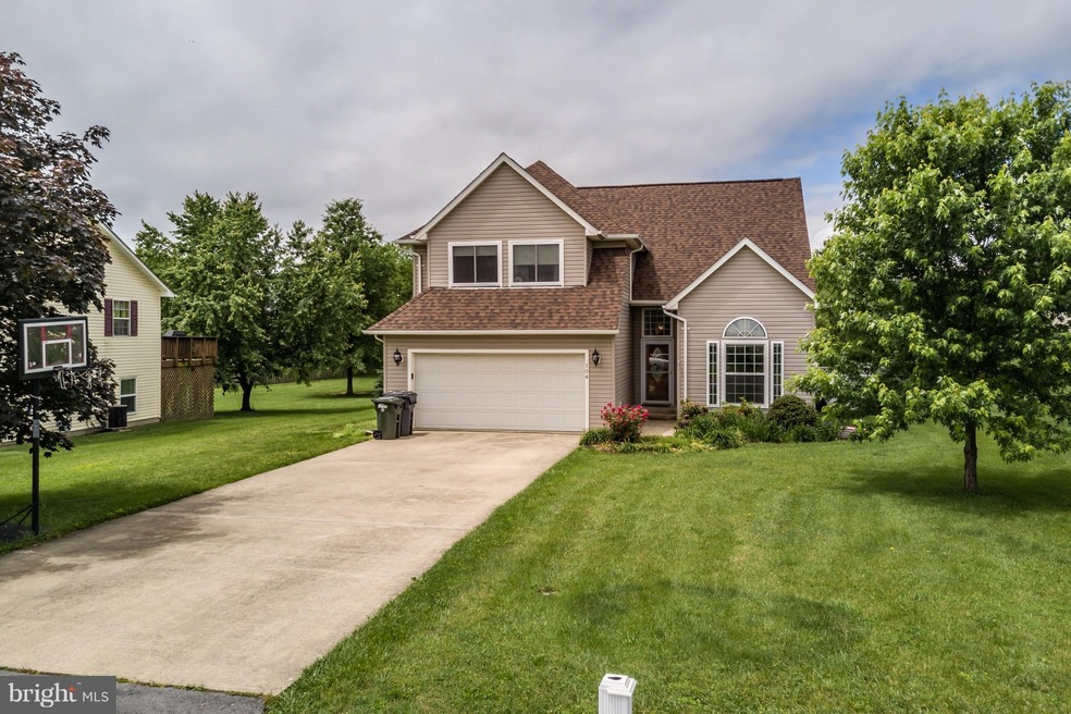 104 Sussex Cir, Stephens City, VA 22655 - photo 1