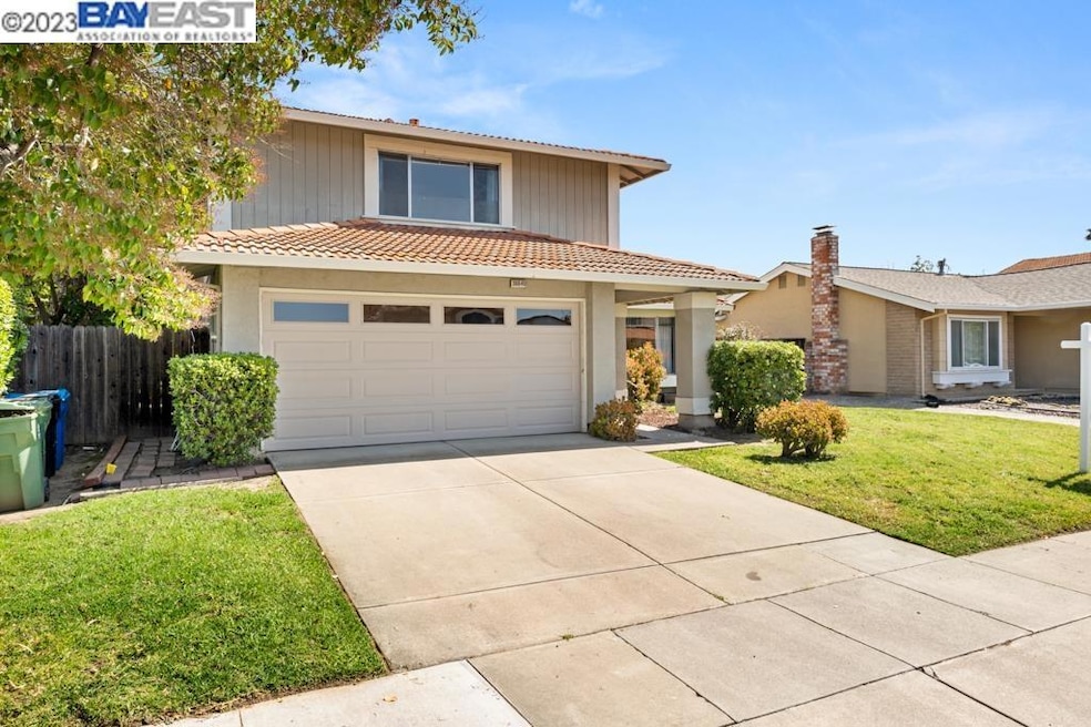 Sold $1,525,000 • Co-Listing Agent