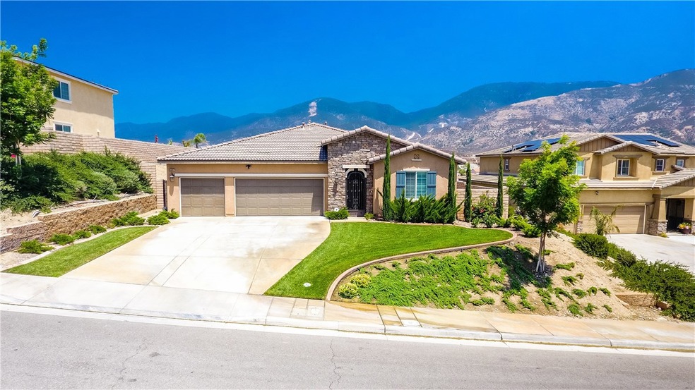 5407 N Pinnacle Ln, San Bernardino, CA 92407 - photo 1