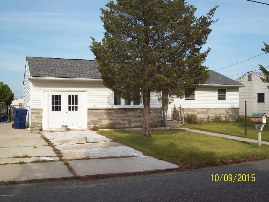 20 W Delaware Dr, Little Egg Harbor Township, NJ 08087 - photo 1