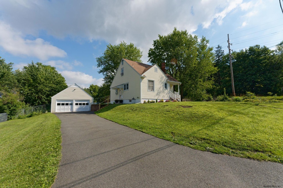 51 Hillview Ave, Rensselaer, NY 12144 - photo 1