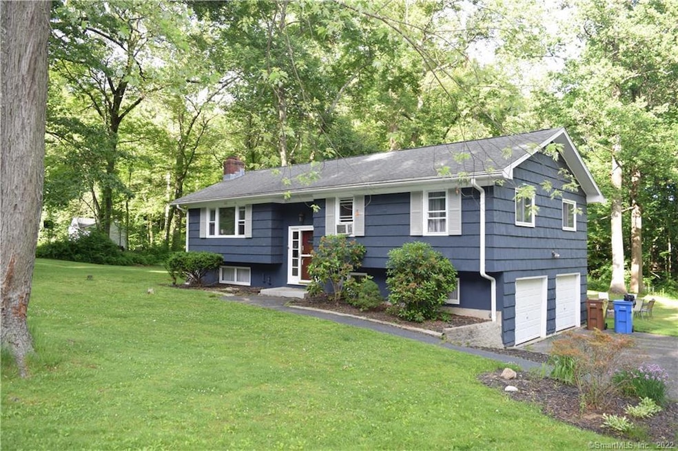 20 Whitewood Dr, Shelton, CT 06484 - photo 1