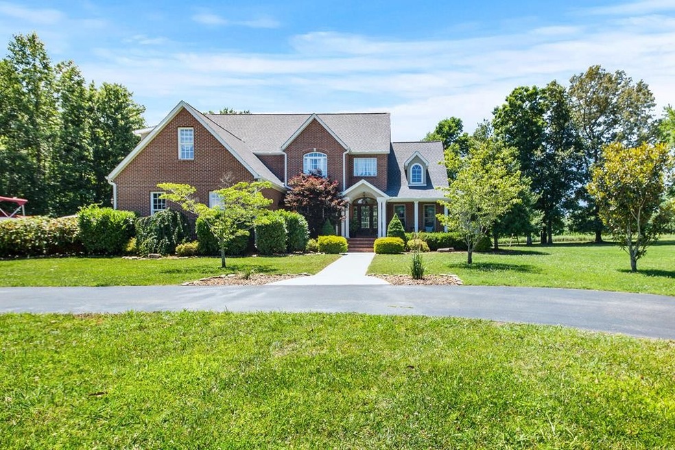 140 Maple Valley Ln, Cookeville, TN 38506 - photo 1