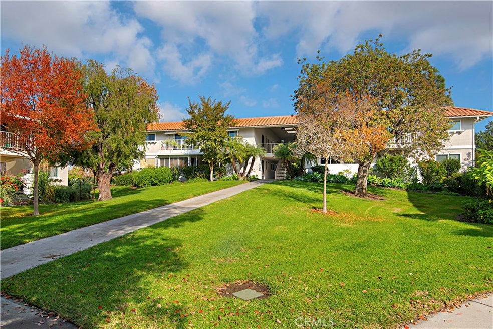 828 Via Alhambra unit B, Laguna Woods, CA 92637 - photo 1