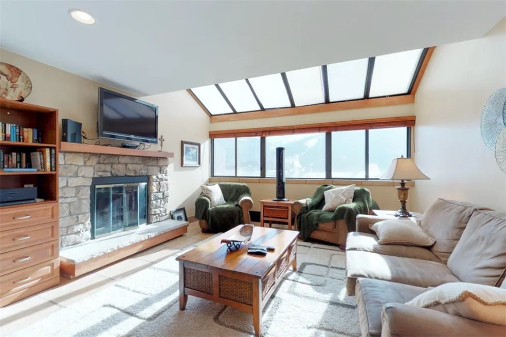 Main Unit Living Area Bright.