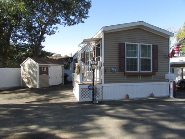 32 Stella Dr, Weymouth, MA 02188 - photo 1