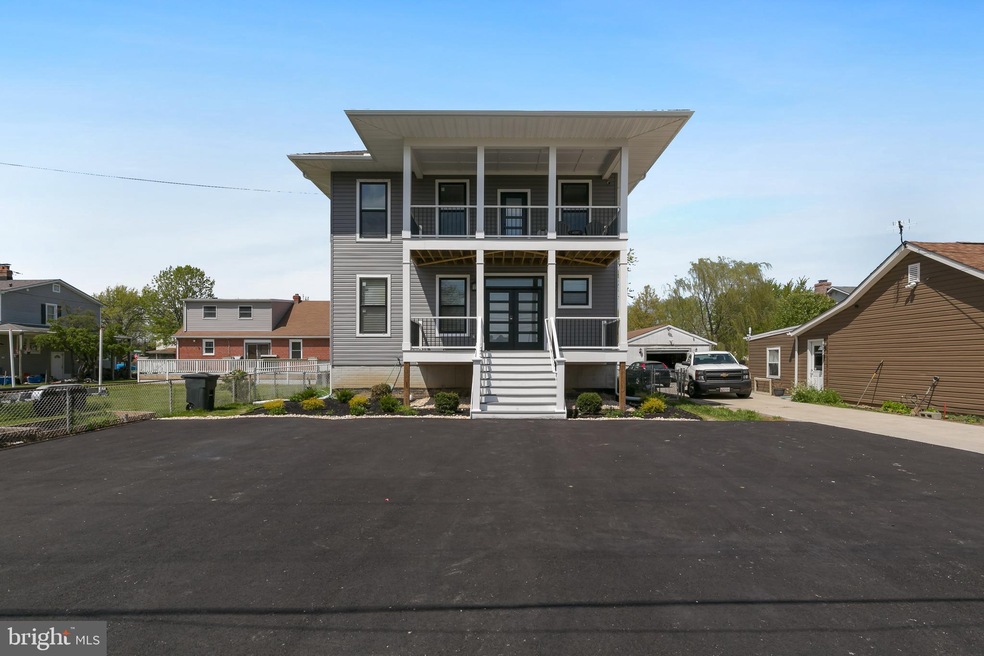 7504 Iroquois Ave, Sparrows Point, MD 21219 - photo 1