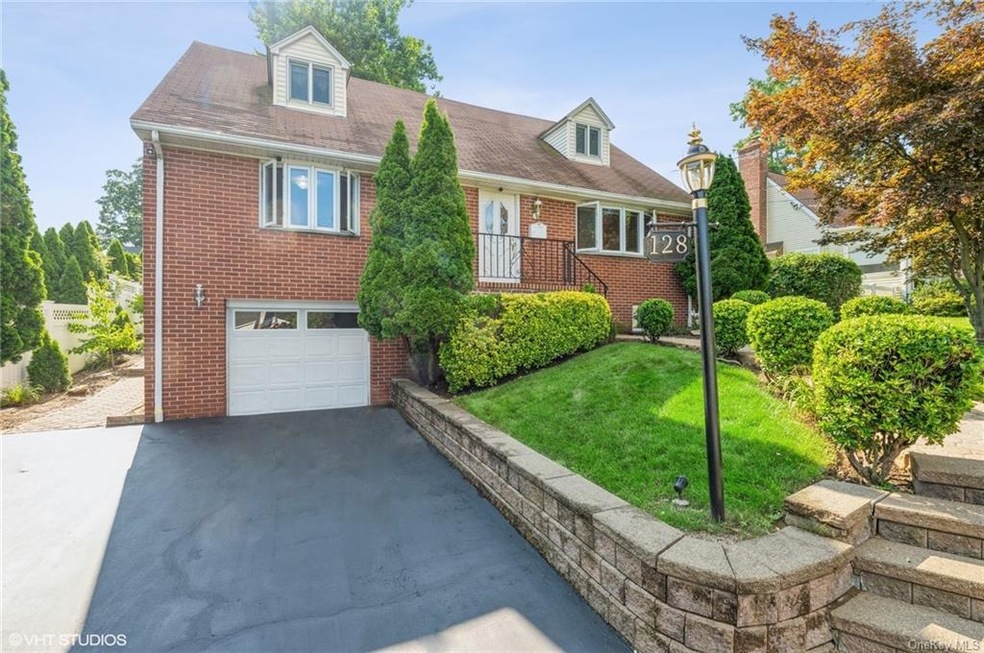 128 Highview Ave, Eastchester, NY 10709 - photo 1