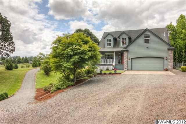 730 NE 13th Ave, Albany, OR 97321 - photo 1