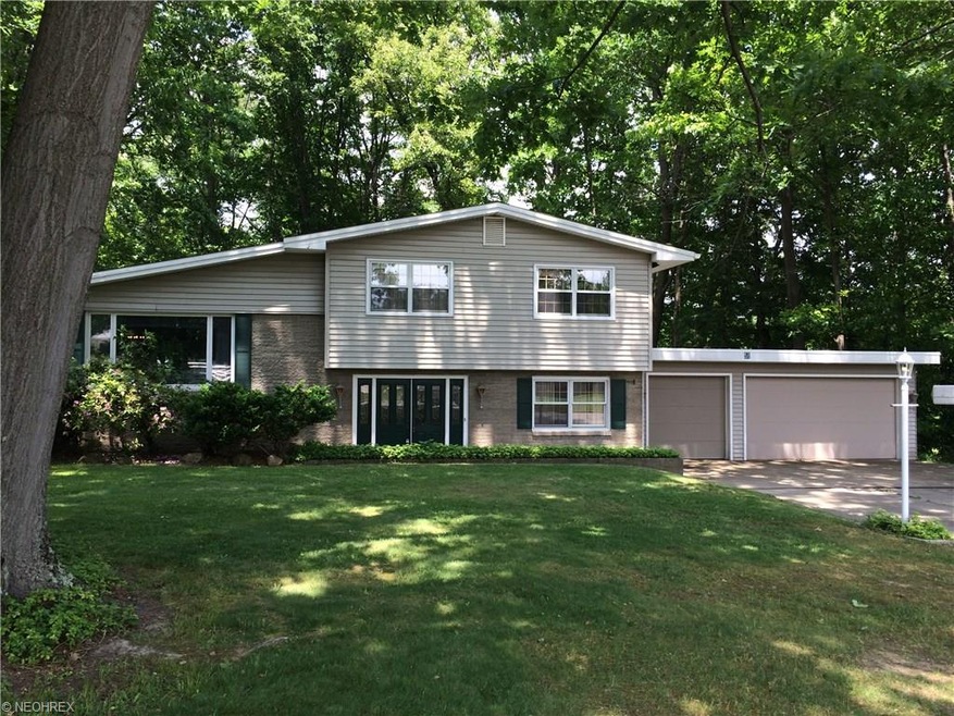 58 Henry Dr, Struthers, OH 44471 - photo 1