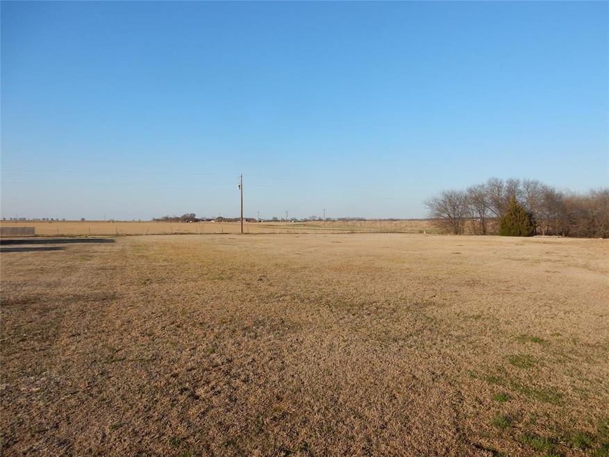1.286 Acre lot - Trees on right on lot