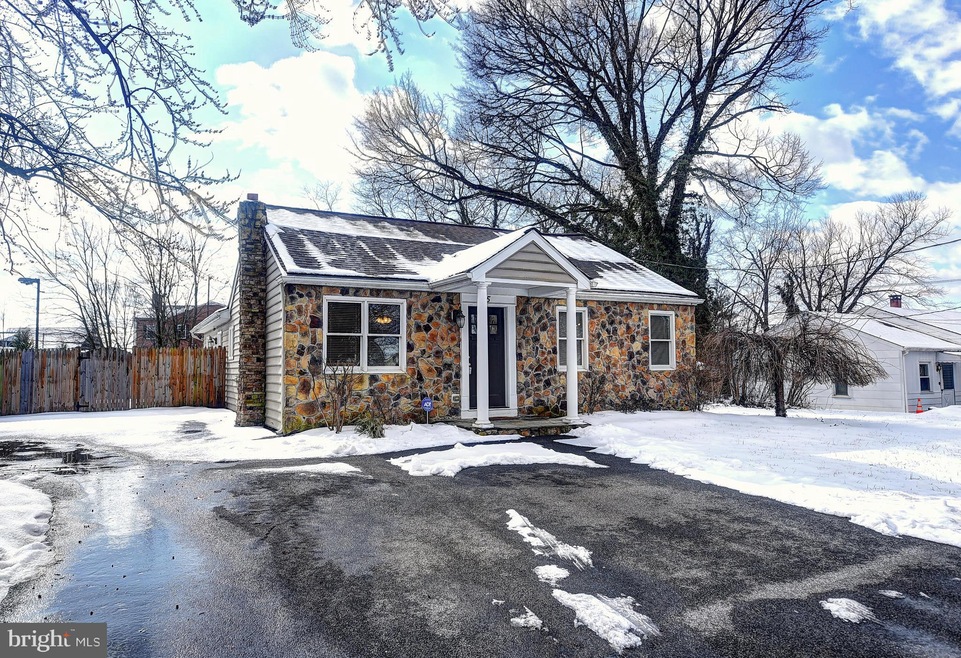 5 Thelma St, Lutherville Timonium, MD 21093 - photo 1