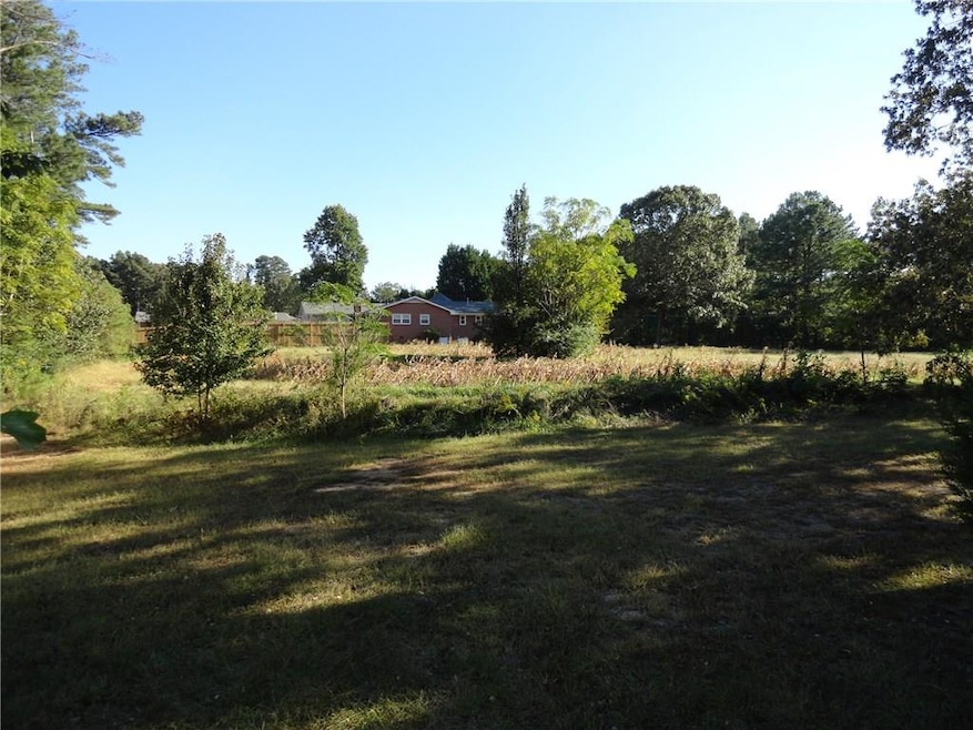 608 Old Tucker Rd, Stone Mountain, GA 30087 - photo 1