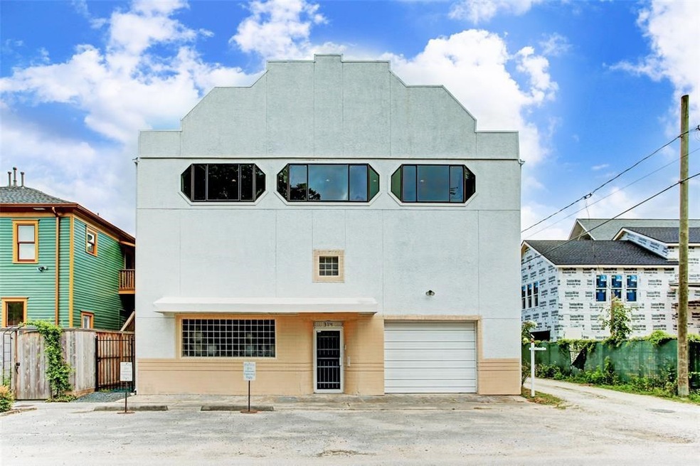 314 E 13th St, Houston, TX 77008 - photo 1