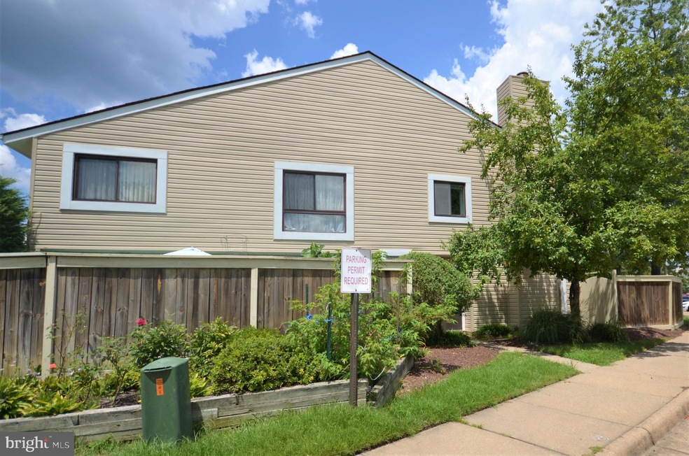 8631 Village Way unit 8, Alexandria, VA 22309 - photo 1