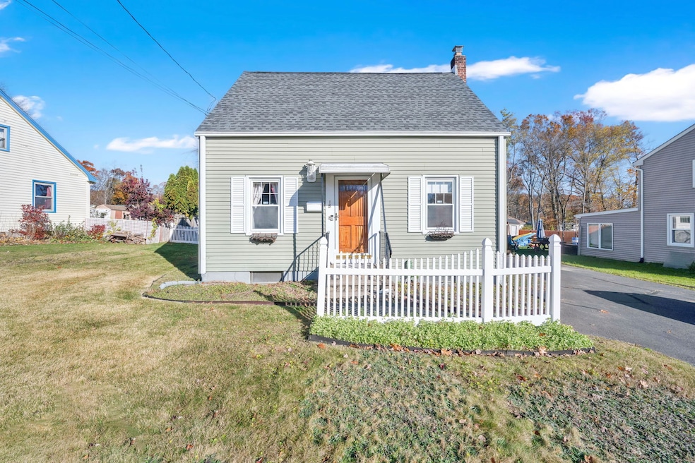 15 Pearl St, Windsor Locks, CT 06096 - photo 1