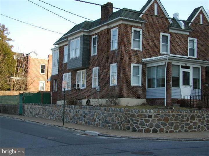 1044 N Dupont St, Wilmington, DE 19805 - photo 1