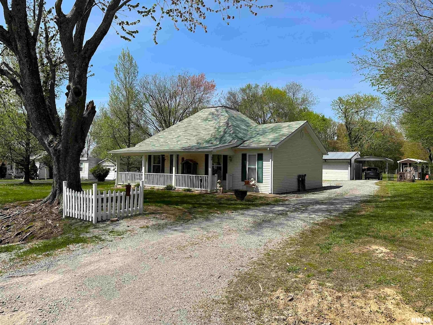 120 Cain Rd, Harrisburg, IL 62946 - photo 1