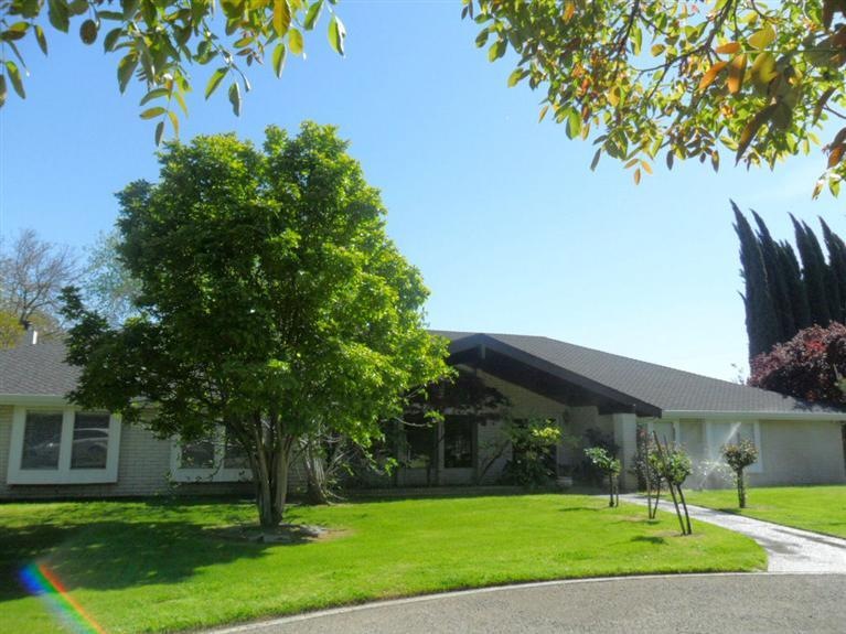 Front View of Home.
