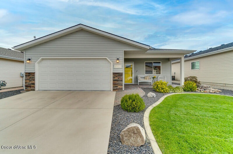 8703 W Rushmore St, Rathdrum, ID 83858 - photo 1