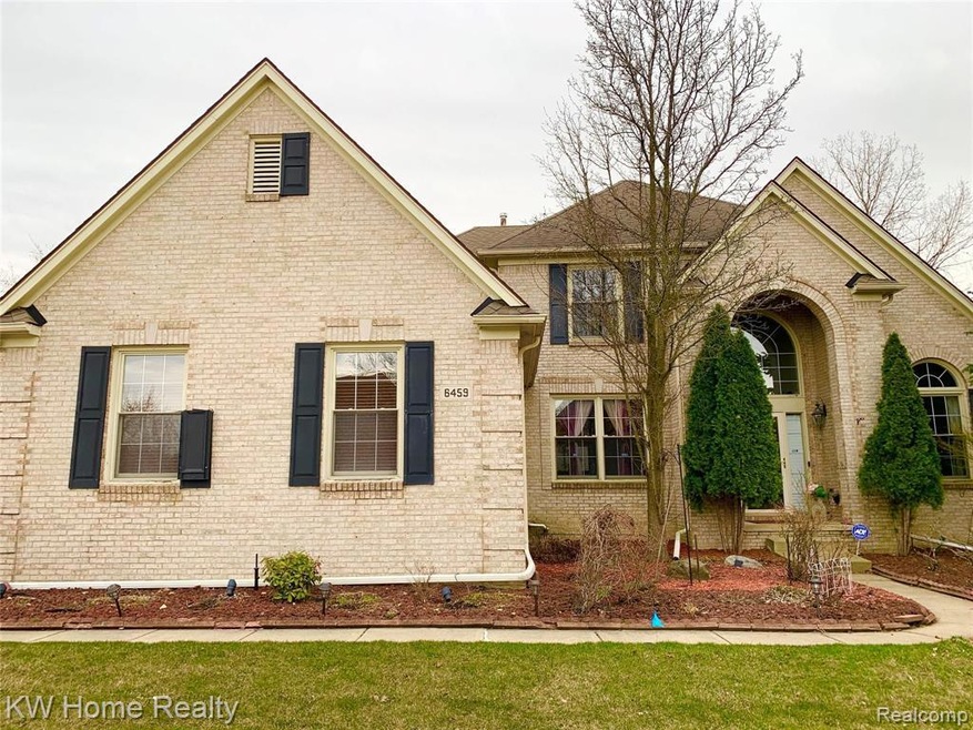 6459 Wyndham Dr, West Bloomfield, MI 48322 - photo 1