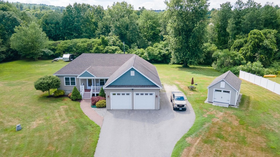 58 Edgewater Dr unit 58, Hooksett, NH 03106 - photo 1