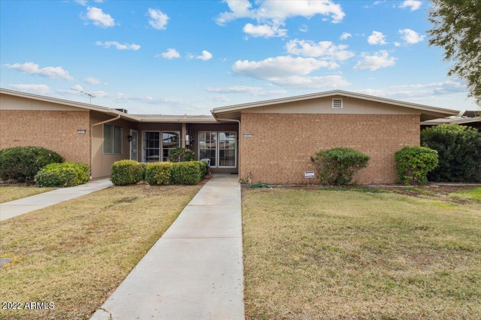 10027 W Ocotillo Dr, Sun City, AZ 85373 - photo 1