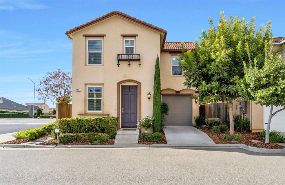 1500 N Encoure Way, Clovis, CA 93619 - photo 1