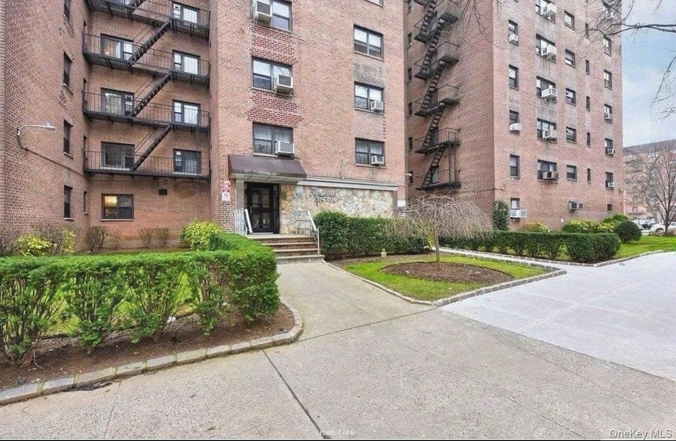 31-31 138th St unit 6C, Flushing, NY 11354 - photo 1