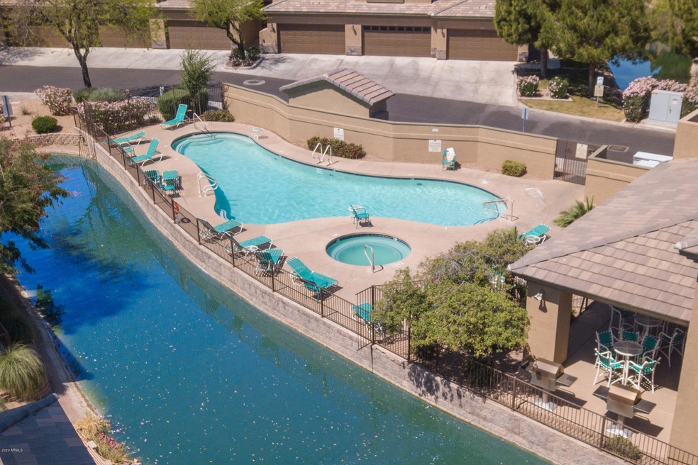 01 Community Pool