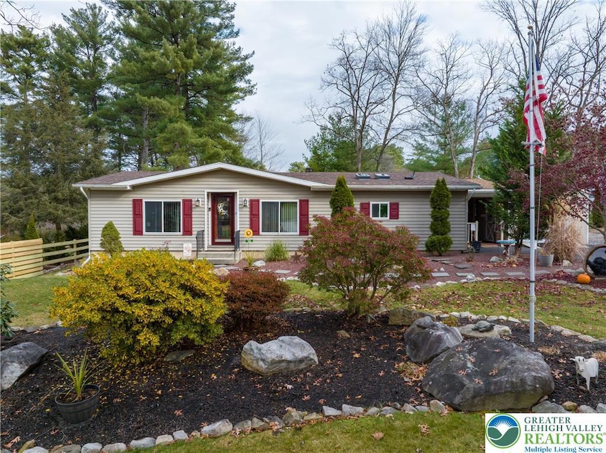 270 Craig St, Palmerton, PA 18071 - photo 1