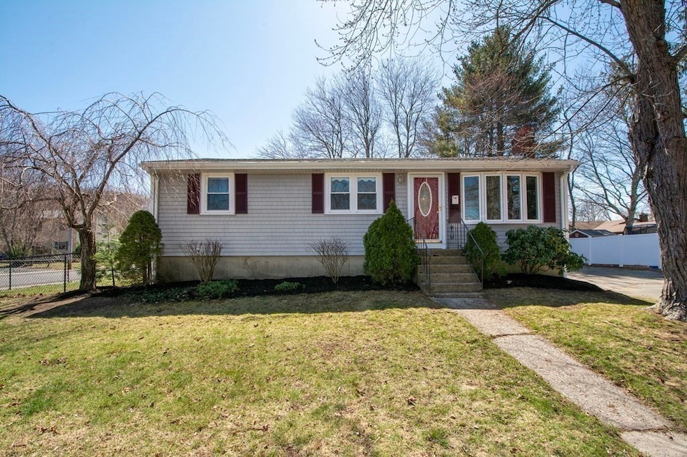 11 Brooks Rd, Rockland, MA 02370 - photo 1