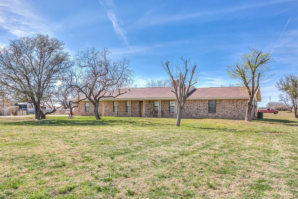 9825 Floyd Dr, San Angelo, TX 76904 - photo 1