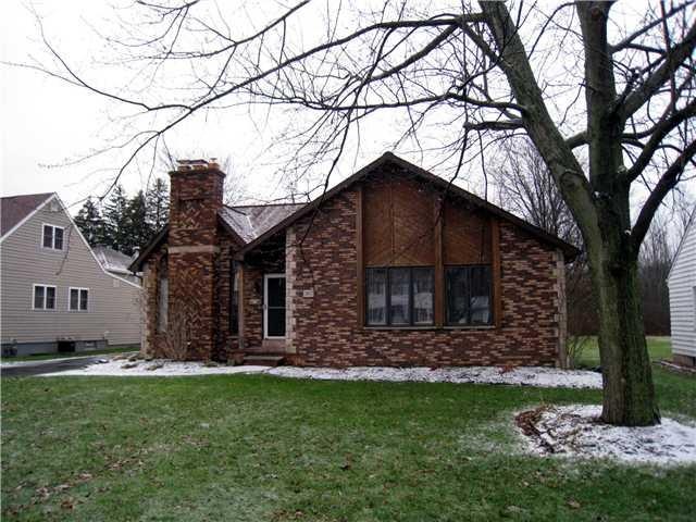 161 Doyle Dr, North Tonawanda, NY 14120 - photo 1