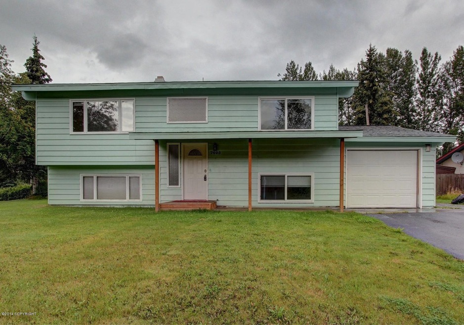 7405 Island Dr, Anchorage, AK 99504 - photo 1