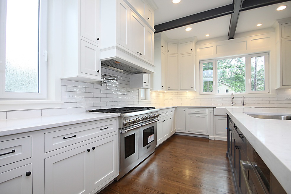 371 N Highview Ave, Elmhurst, IL 60126 - photo 1