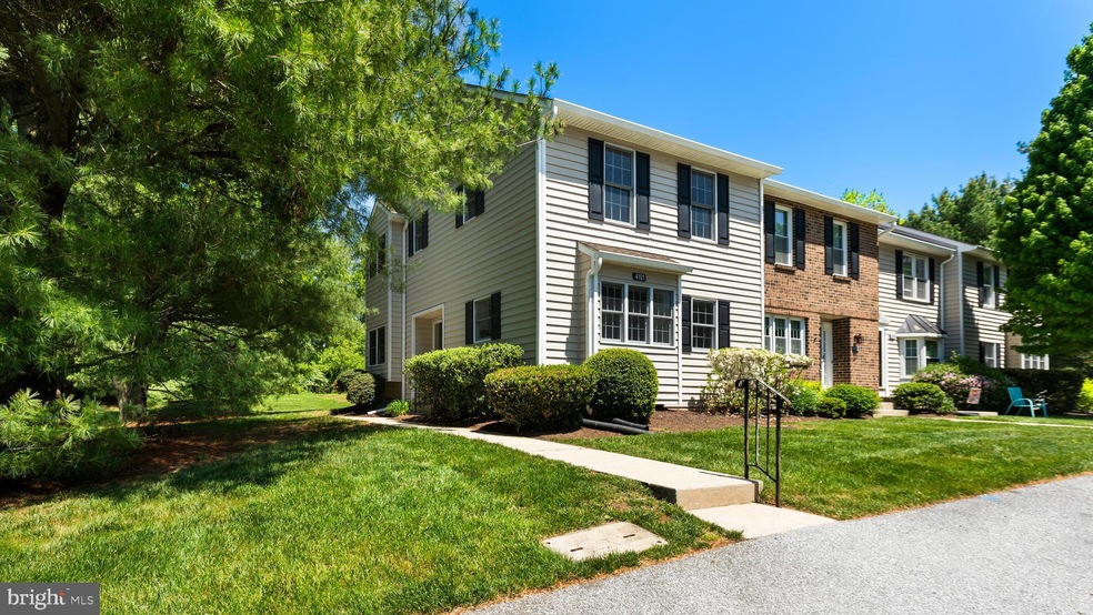 4101 Fox Pointe Ct unit 4101, Glen Mills, PA 19342 - photo 1