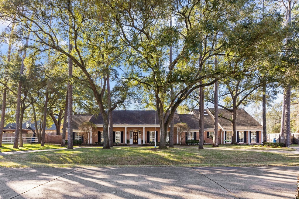 11935 Homewood Ln, Houston, TX 77024 - photo 1