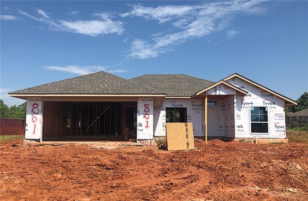 801 Caracara Dr, Norman, OK 73072 - photo 1