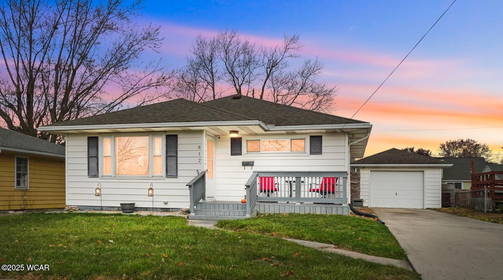 812 W Ashton Ave, Lima, OH 45801 - photo 1