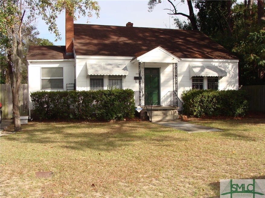 2214 E 37th St, Savannah, GA 31404 - photo 1