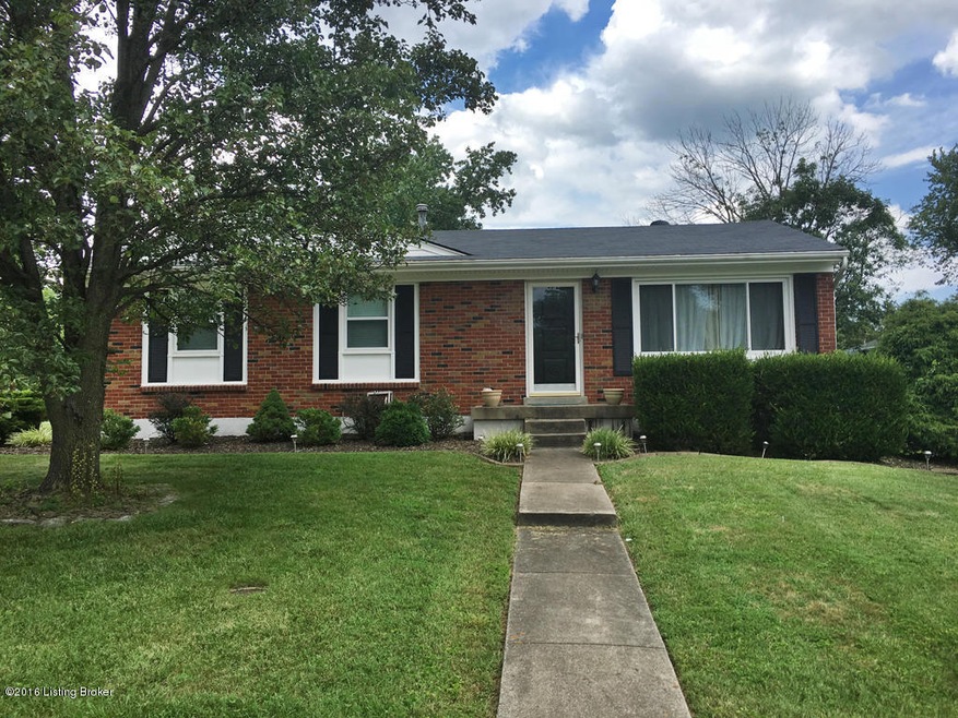 5501 Idlewood Ln, Louisville, KY 40291 - photo 1