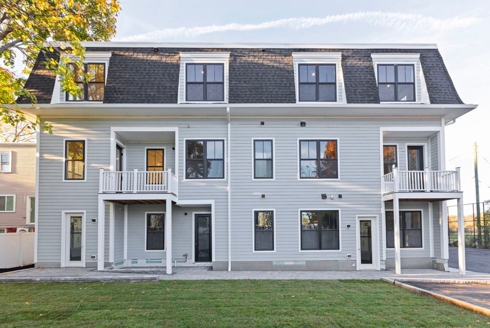 181 Cowper St unit 101, Boston, MA 02128 - photo 1