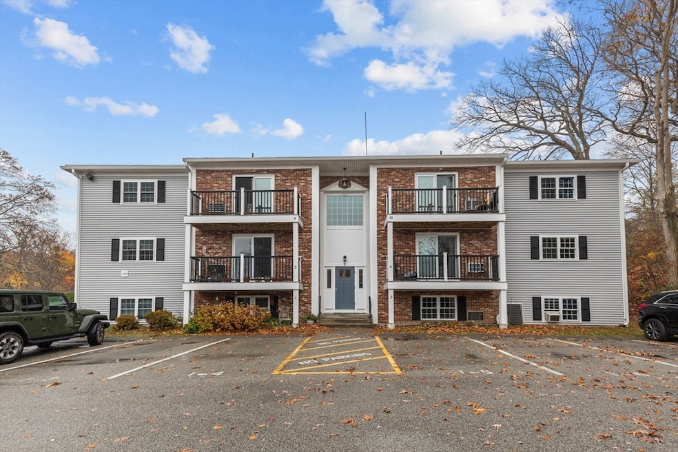 1 Chapel Hill Dr unit 2, Plymouth, MA 02360 - photo 1