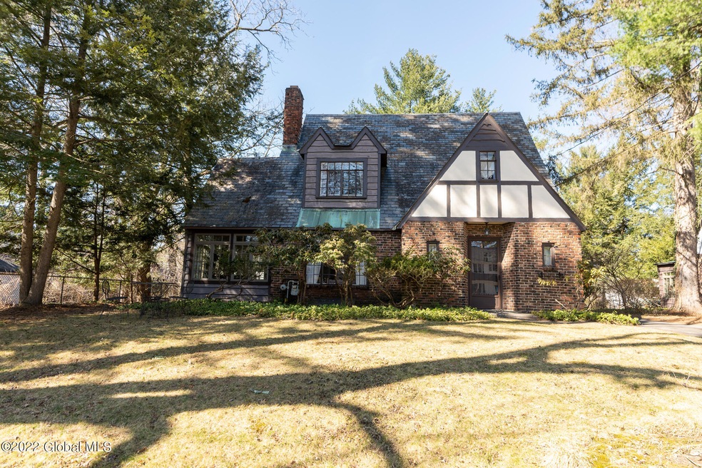 11 Pinedale Ave, Delmar, NY 12054 - photo 1