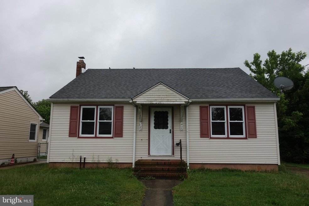 42 Maple Ct, Woodstown, NJ 08098 - photo 1