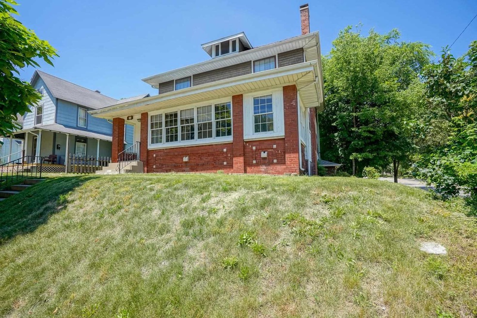 102 W Lutz Ave, West Lafayette, IN 47906 - photo 1