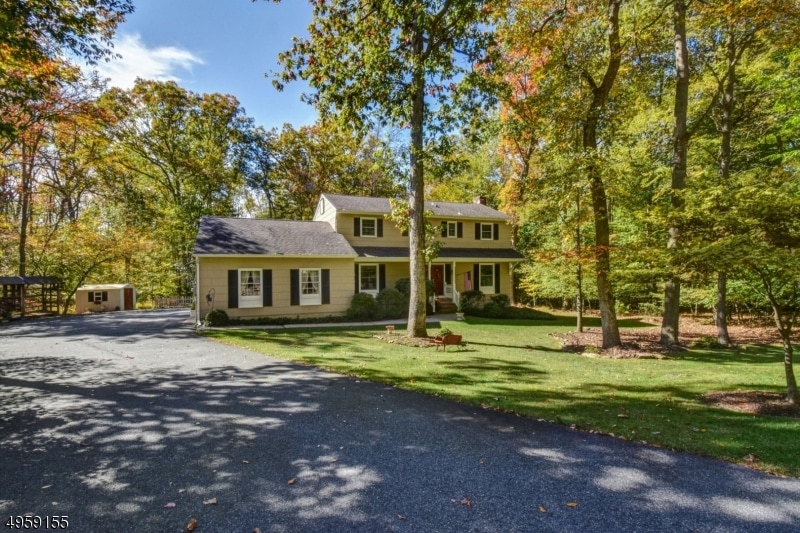 4 Surrey Ln, Mendham, NJ 07945 - photo 1