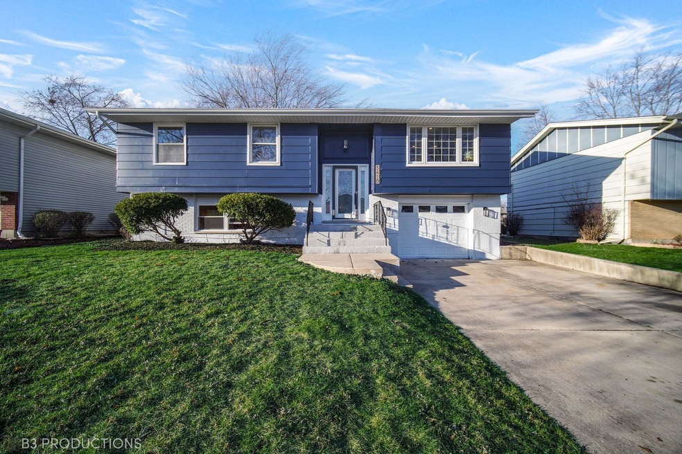 3418 Chestnut Dr, Hazel Crest, IL 60429 - photo 1